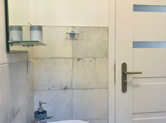 Zakatek Podolany בית אירוח *