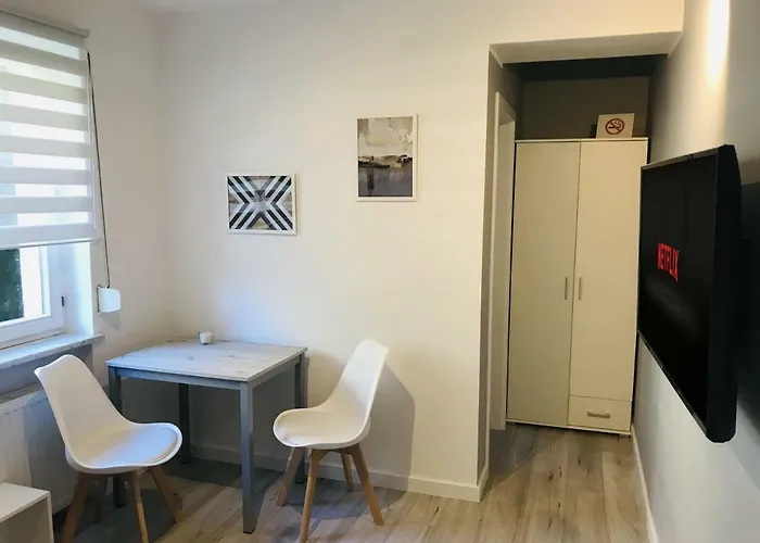 Zakatek Podolany בית אירוח *