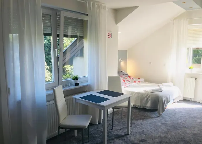 Zakatek Podolany בית אירוח פוזנן