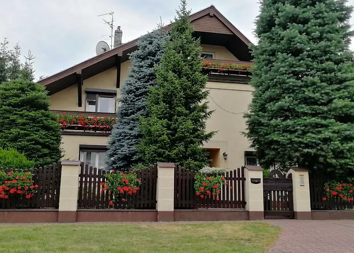 ホームステイ Zakatek Podolany *