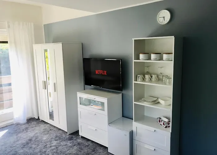 ホームステイ Zakatek Podolany ポズナン